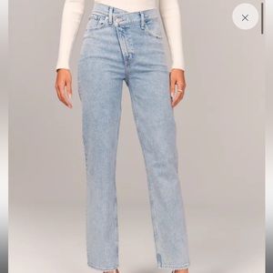 Ultra High Rise 90s Jean